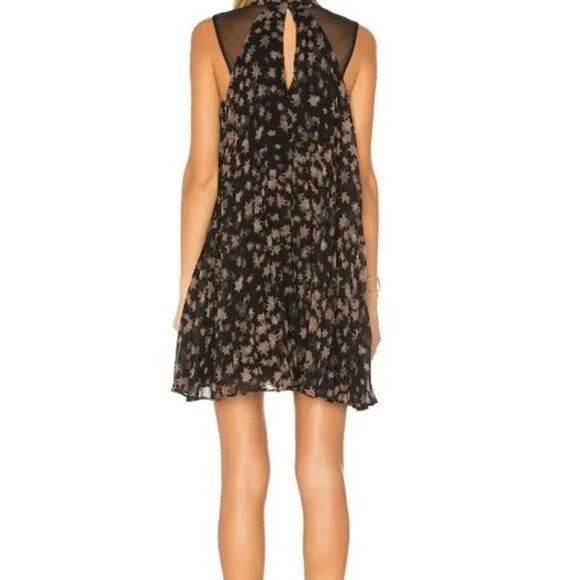 BCBGeneration Plisse Mesh Shoulder Star Print Dress Small - Picture 2 of 7